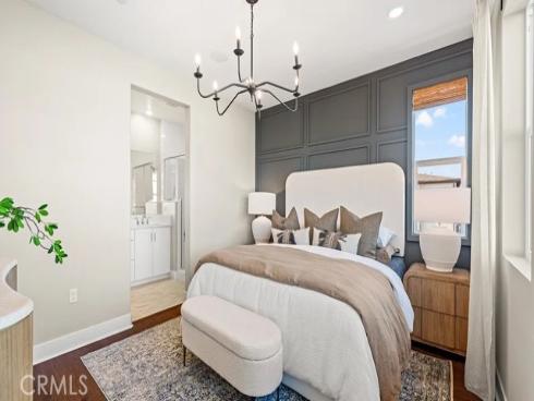 817  Sonia  , Irvine, CA