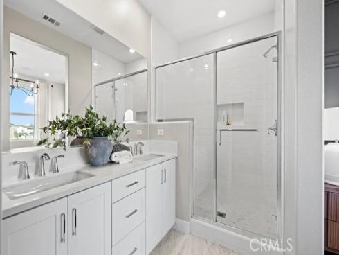 817  Sonia  , Irvine, CA