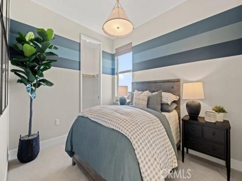 817  Sonia  , Irvine, CA