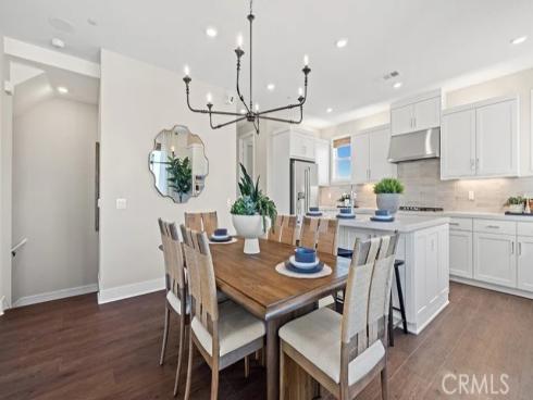 817  Sonia  , Irvine, CA