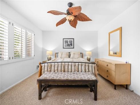 26 Appleglen , Irvine, CA