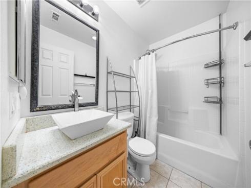 26 Appleglen , Irvine, CA