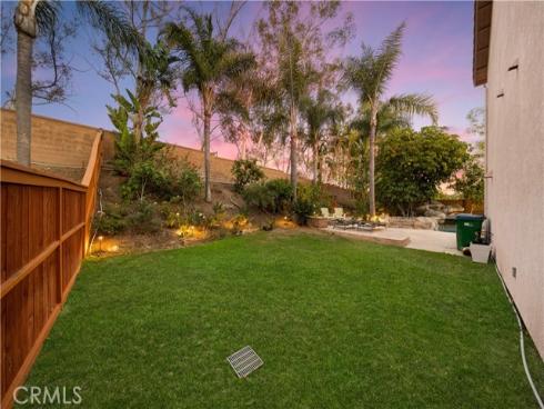 26 Appleglen , Irvine, CA