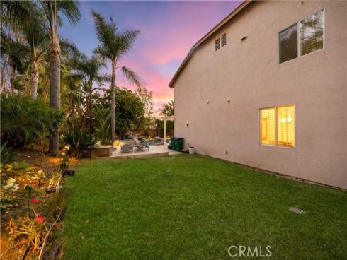 26 Appleglen , Irvine, CA