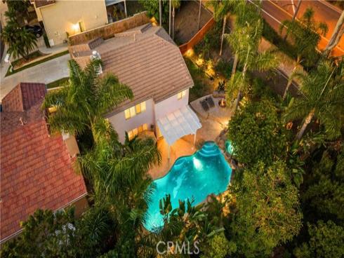 26 Appleglen , Irvine, CA