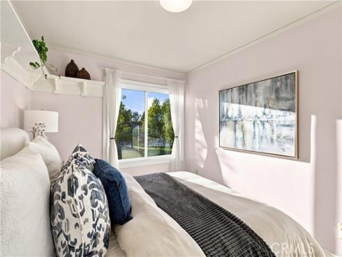 8 Autumn Oak , Irvine, CA