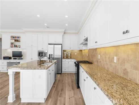 77 Rembrandt , Irvine, CA