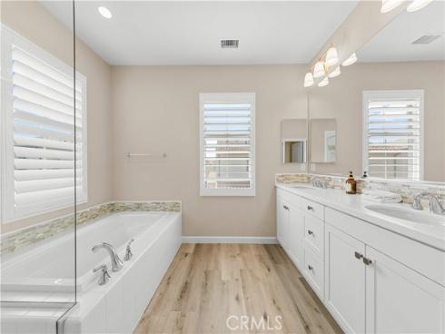 77 Rembrandt , Irvine, CA