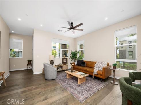 2258 Synergy , Irvine, CA