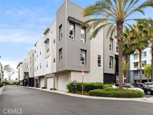 2258 Synergy , Irvine, CA