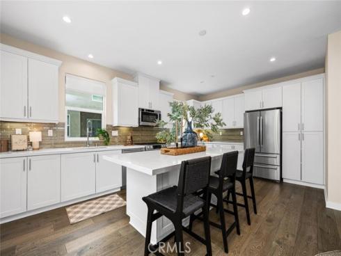 2258 Synergy , Irvine, CA