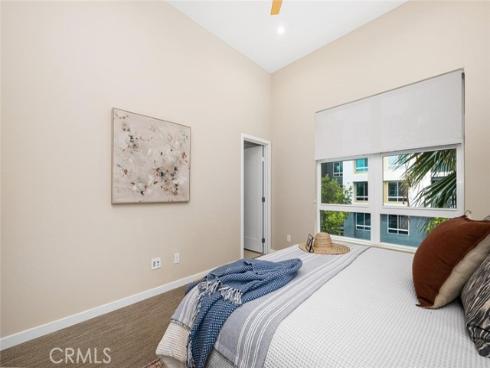 2258 Synergy , Irvine, CA