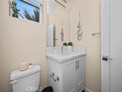 2258 Synergy , Irvine, CA