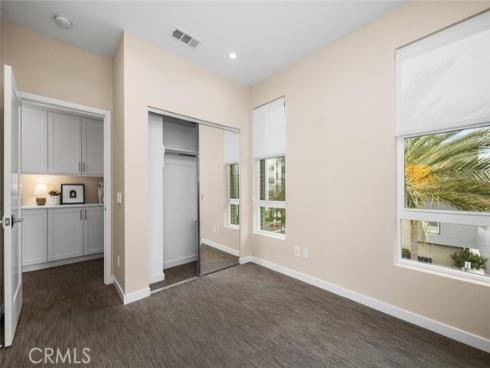 2258 Synergy , Irvine, CA
