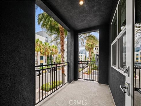 2258 Synergy , Irvine, CA