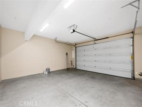 2258 Synergy , Irvine, CA