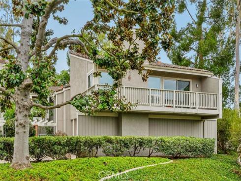 22  Rocky Knoll  , Irvine, CA