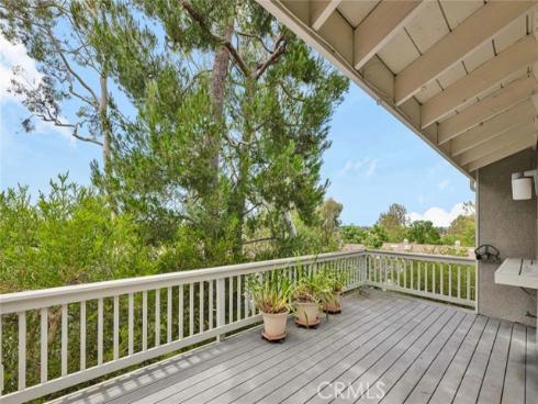 22  Rocky Knoll  , Irvine, CA