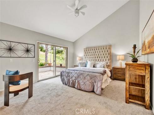 22  Rocky Knoll  , Irvine, CA