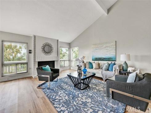 22  Rocky Knoll  , Irvine, CA