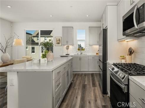 201 Lynx , Irvine, CA