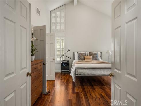 57 Emerald , Irvine, CA
