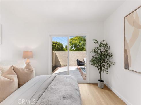 419 Deerfield 93 Avenue, Irvine, CA
