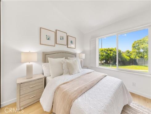 419 Deerfield 93 Avenue, Irvine, CA