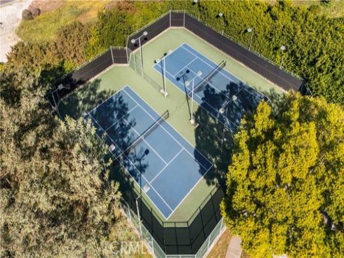 419 Deerfield 93 Avenue, Irvine, CA