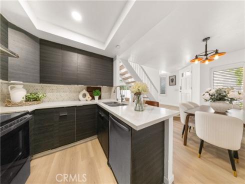 419 Deerfield 93 Avenue, Irvine, CA