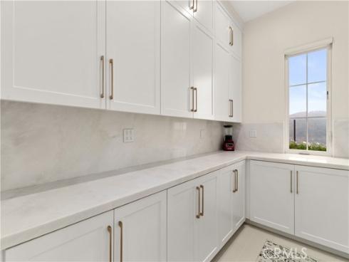115 Sky Hts , Irvine, CA