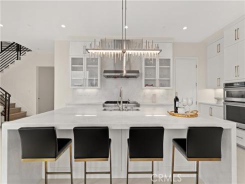 115 Sky Hts , Irvine, CA