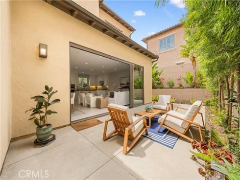 146 Dolci , Irvine, CA