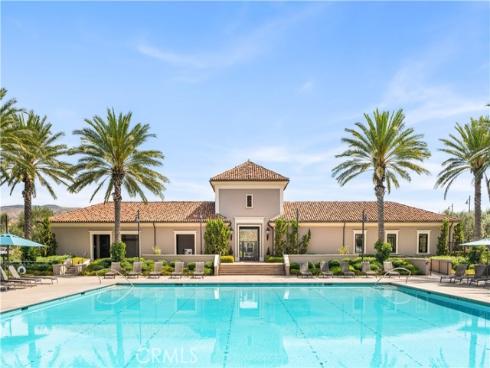 146 Dolci , Irvine, CA