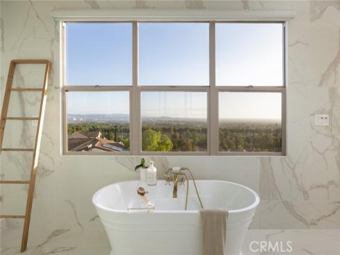 93 Parson Brown , Irvine, CA