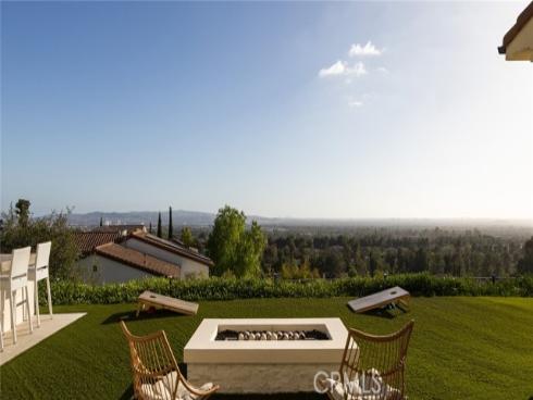 93 Parson Brown , Irvine, CA