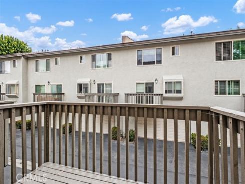 8 Summer Breeze , Irvine, CA