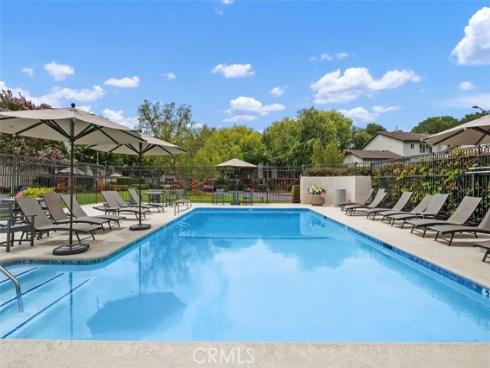 8 Summer Breeze , Irvine, CA