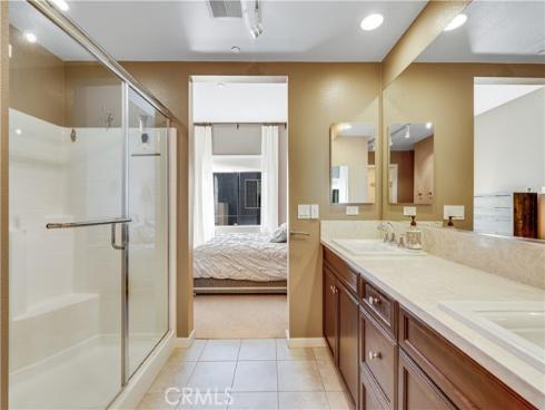 507 Rockefeller , Irvine, CA