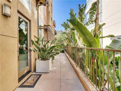 507 Rockefeller , Irvine, CA