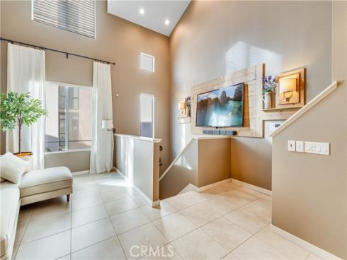 507 Rockefeller , Irvine, CA