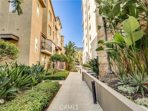 507  Rockefeller  , Irvine, CA