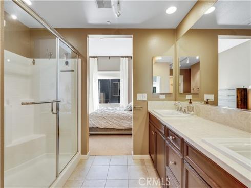 507 Rockefeller , Irvine, CA