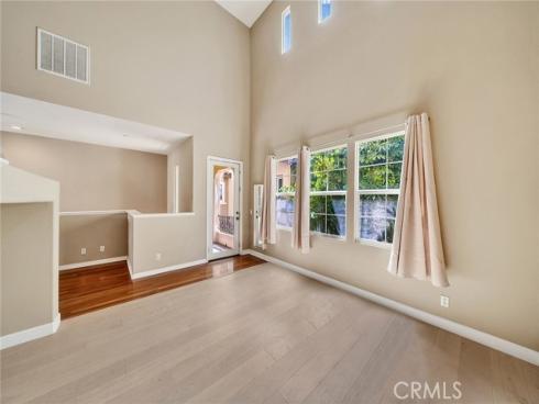 46 Perennial , Irvine, CA