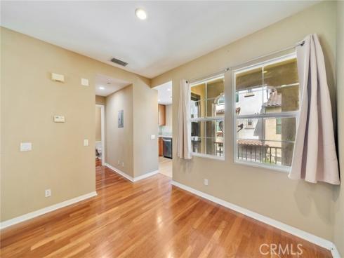 46 Perennial , Irvine, CA