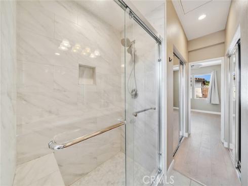 46 Perennial , Irvine, CA
