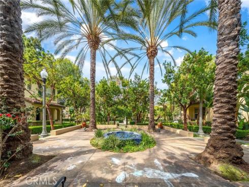 46 Perennial , Irvine, CA