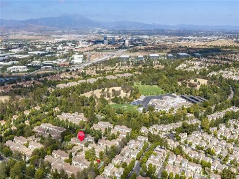 46 Perennial , Irvine, CA