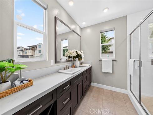 125 Source , Irvine, CA