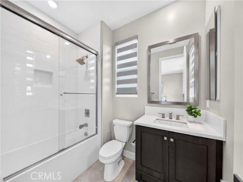 125 Source , Irvine, CA